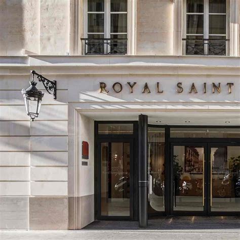 Location of Hotel Royal Saint Honore Paris Louvre Paris